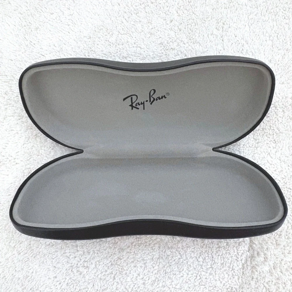 Ray-Ban please note