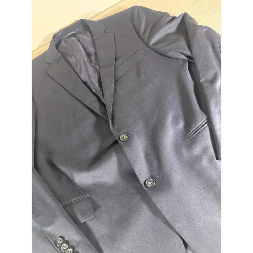 Brooks Brothers up sale