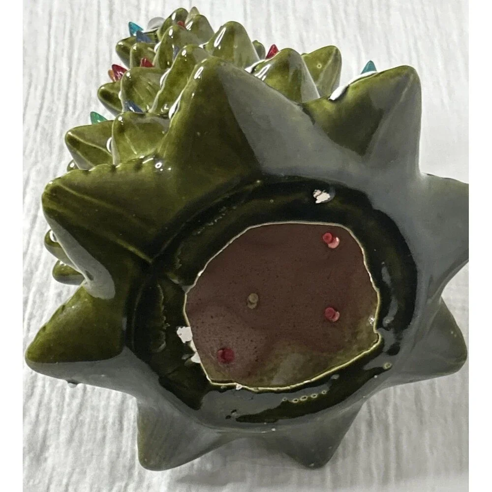 Alberta’s Molds Inc. this vintage