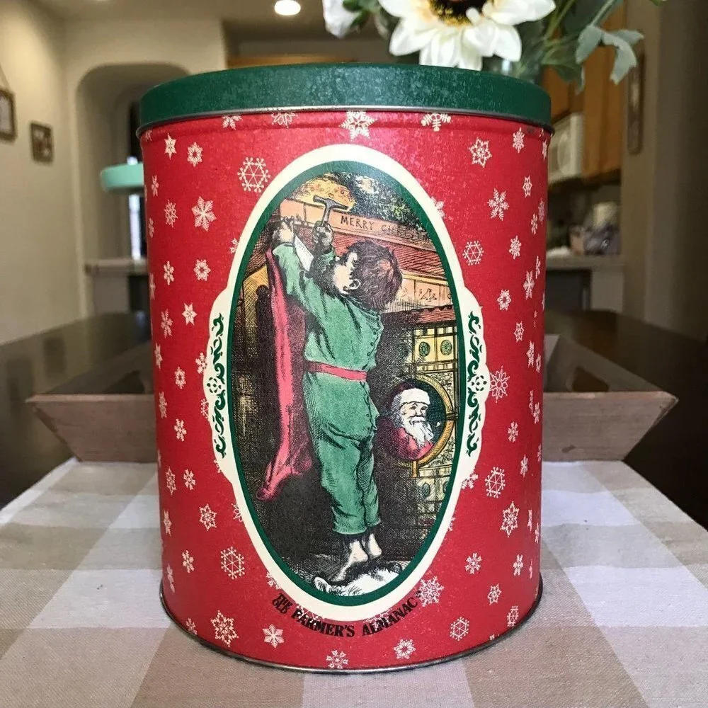 Vintage‎ Christmas Cookie Tin Home Decor Accent