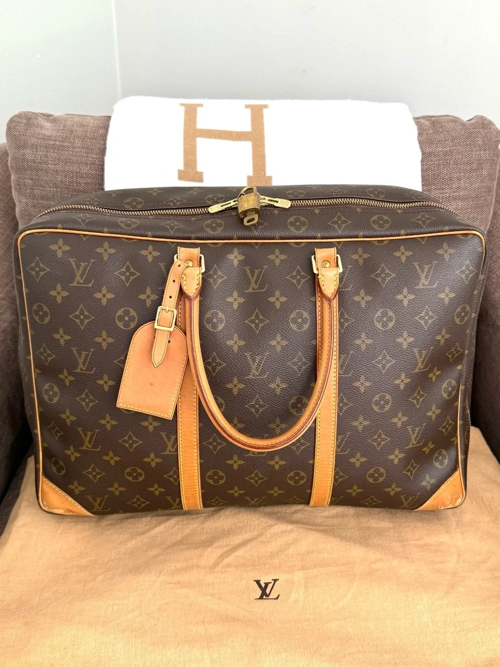 Louis Vuitton authentic louis