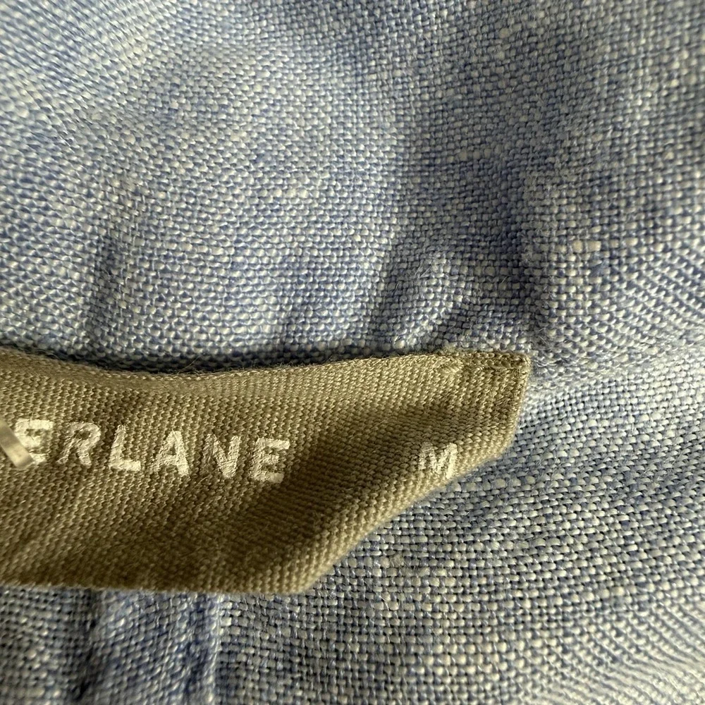 Everlane reposhing this