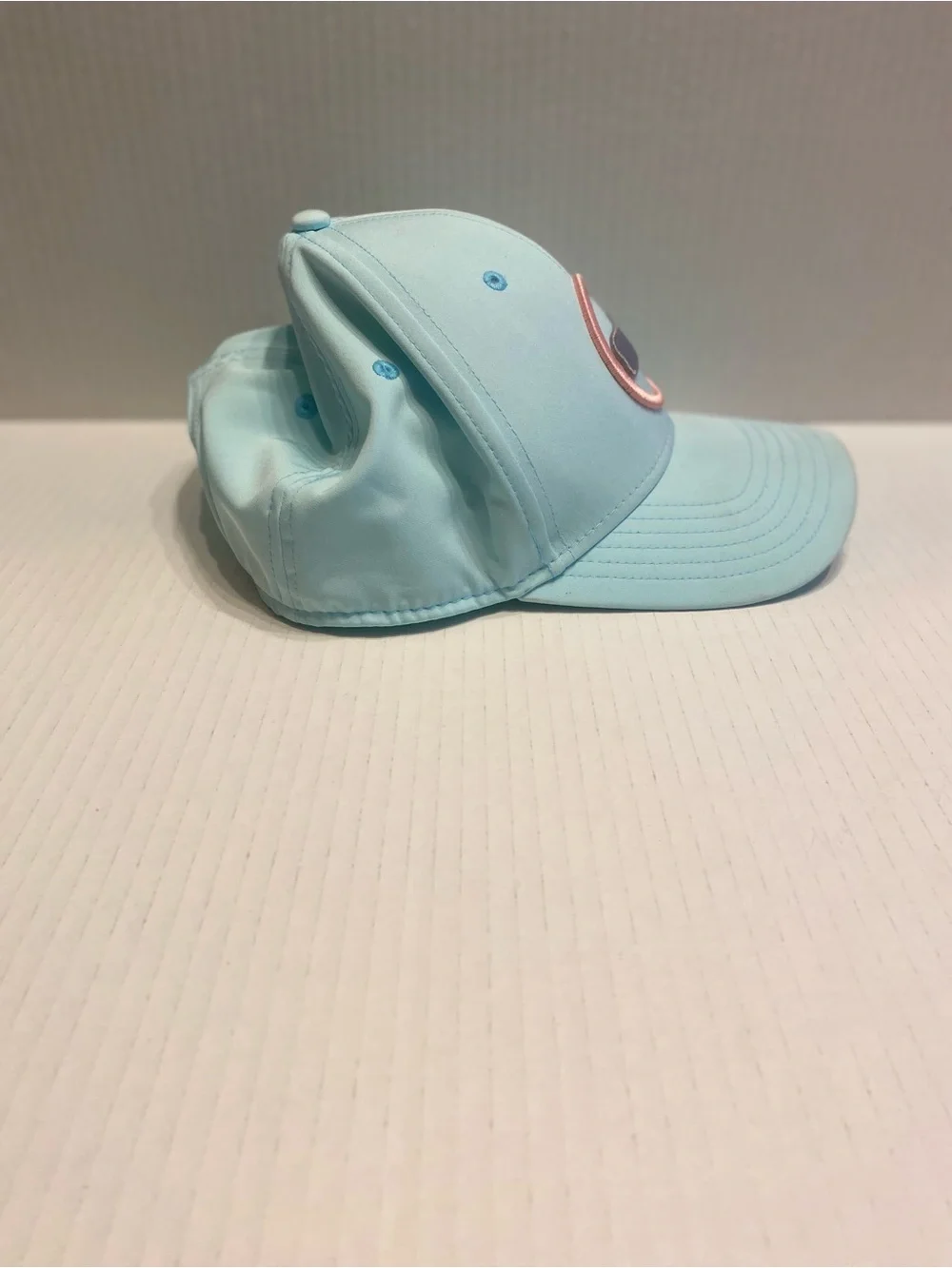 Vineyard Vines soft light