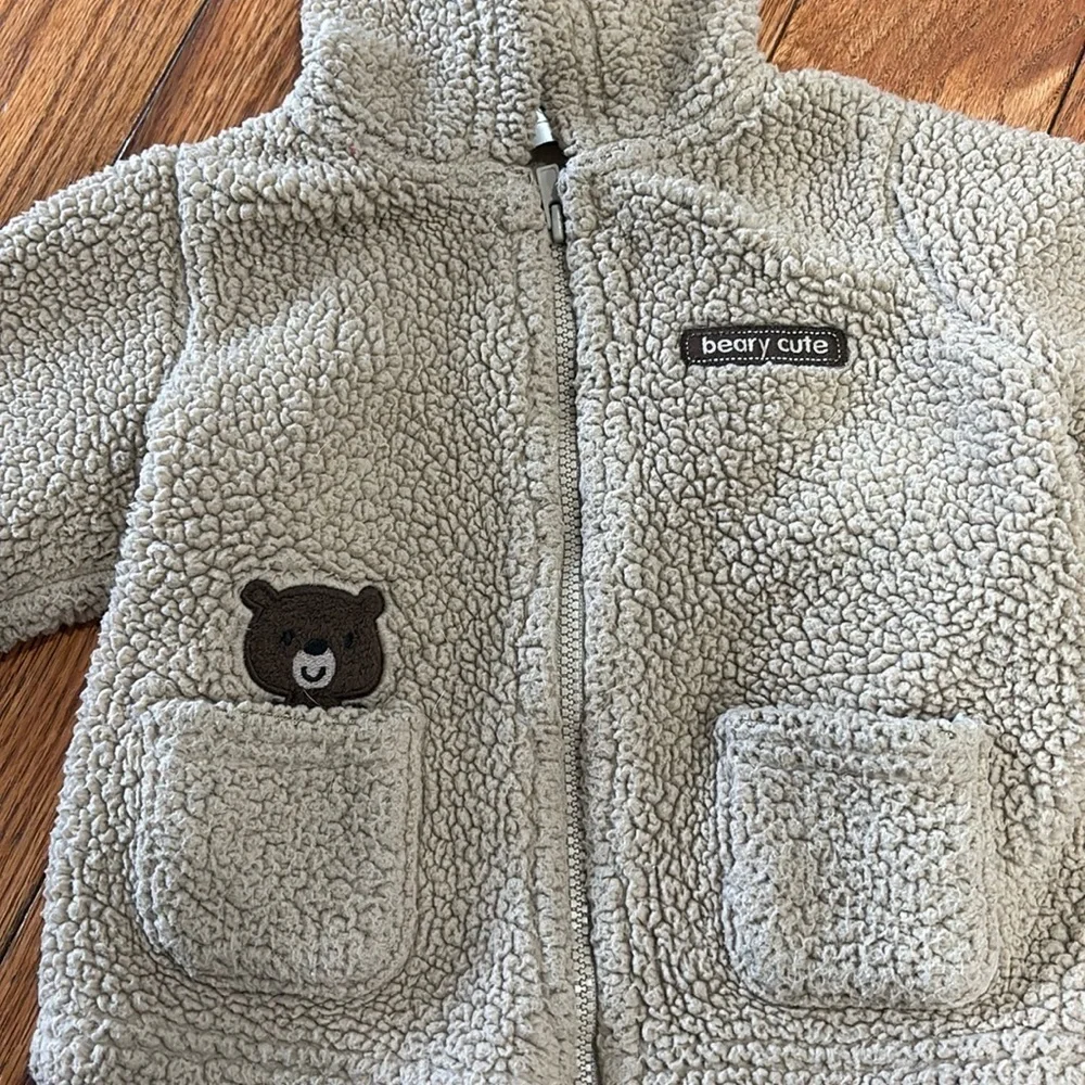 Carter’s 6 Months Beary Cute jacket with hood and cute little bear. Soft & warm