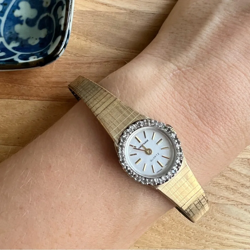 Vintage Waltham ladies gold tone diamond cocktail dress watch NEW BATTERY