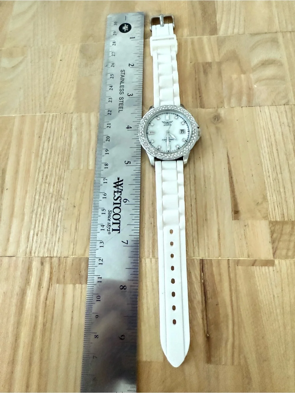 Invicta brand model