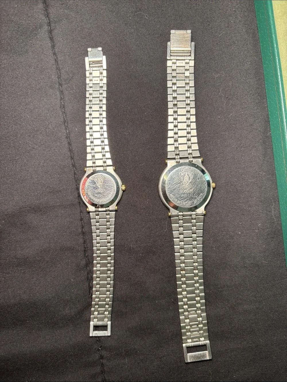Gucci pair wristwatches