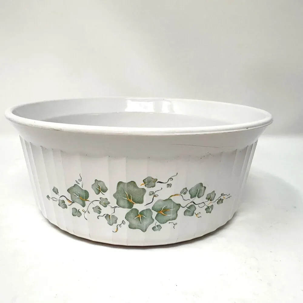 Vintage Corning Ware Callaway Ivy F-5-B 1.6 Liter Round Fluted Casserole Dish