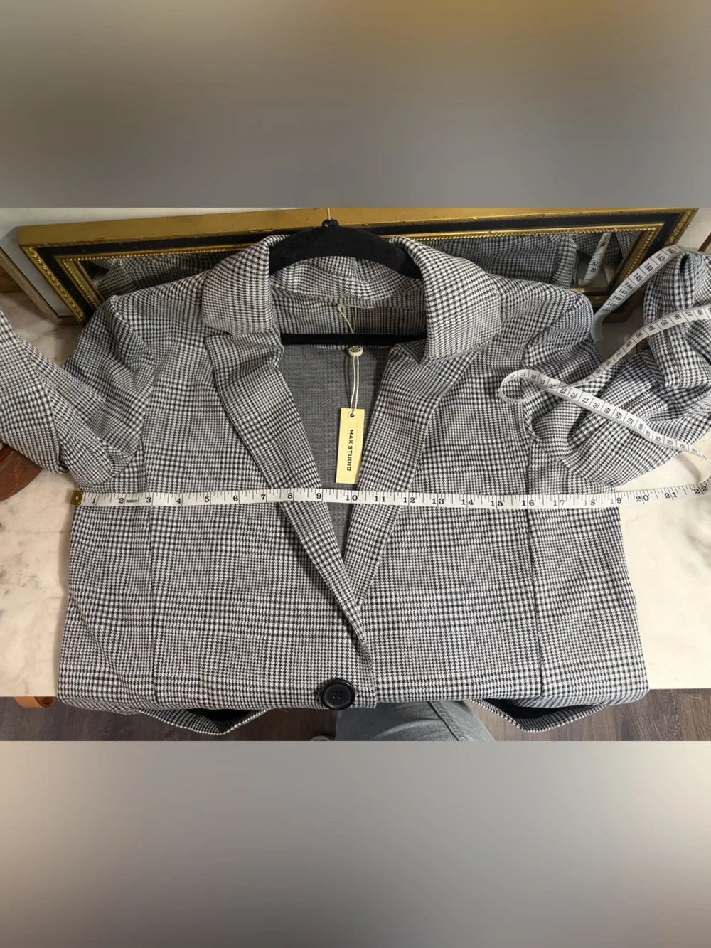 Max Studio banana republic