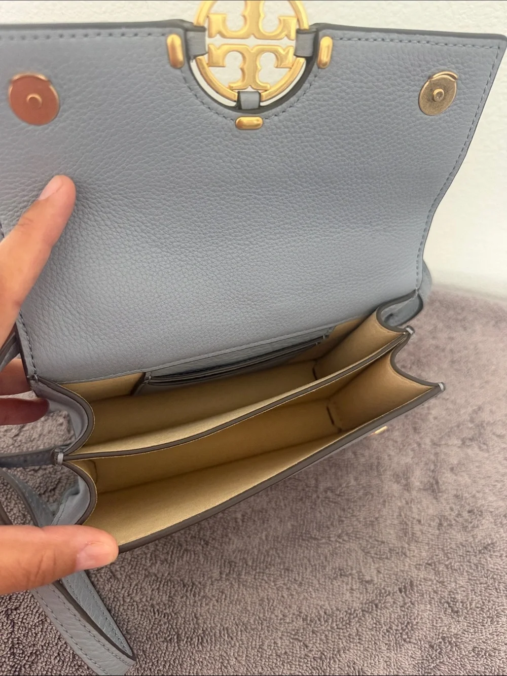 Tory Burch authentic never