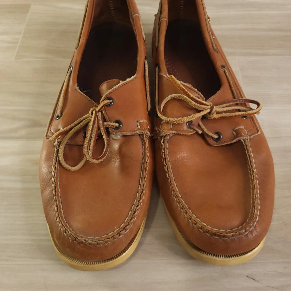 Sebago docksides boat