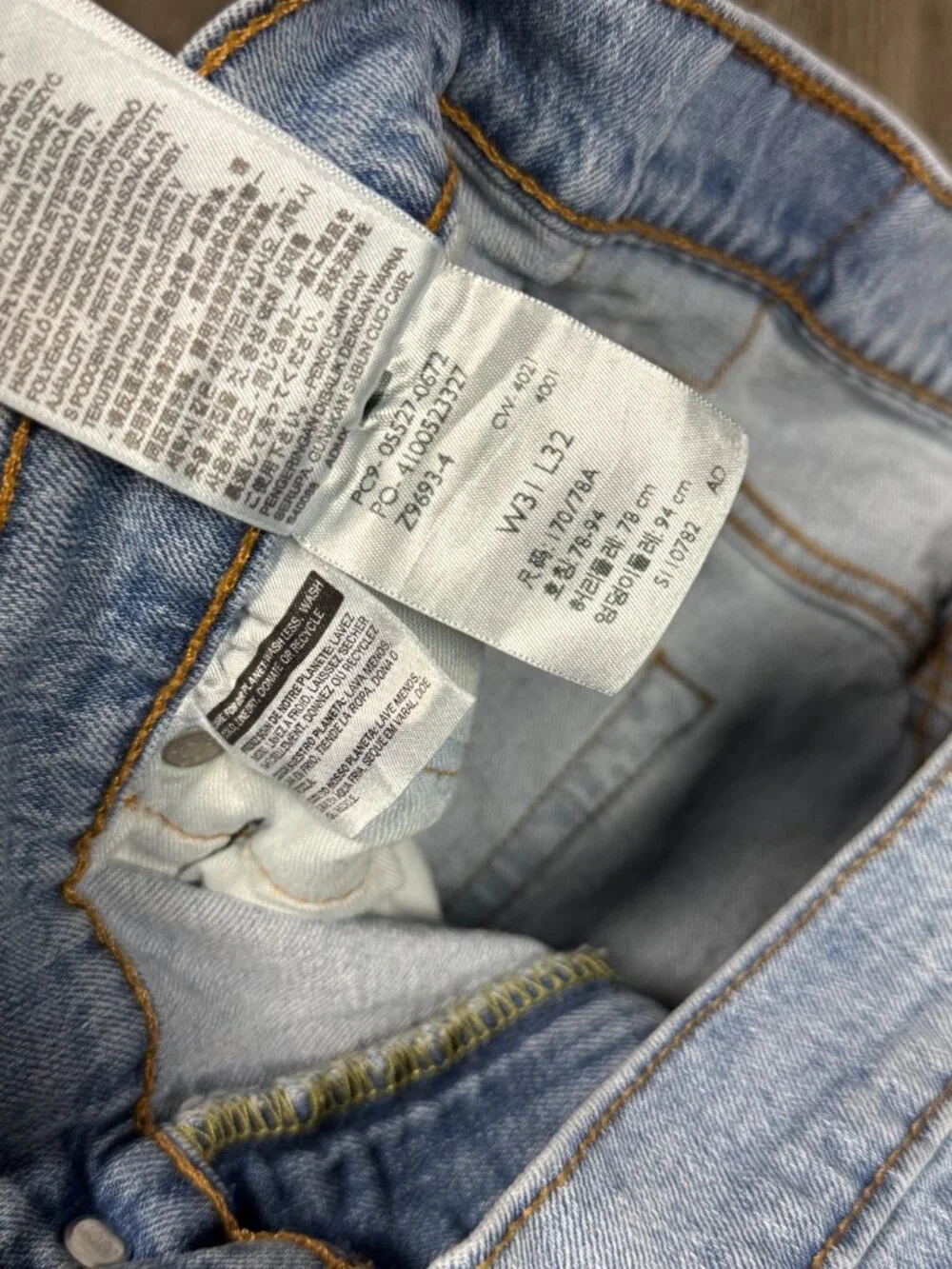 Levis levi 527