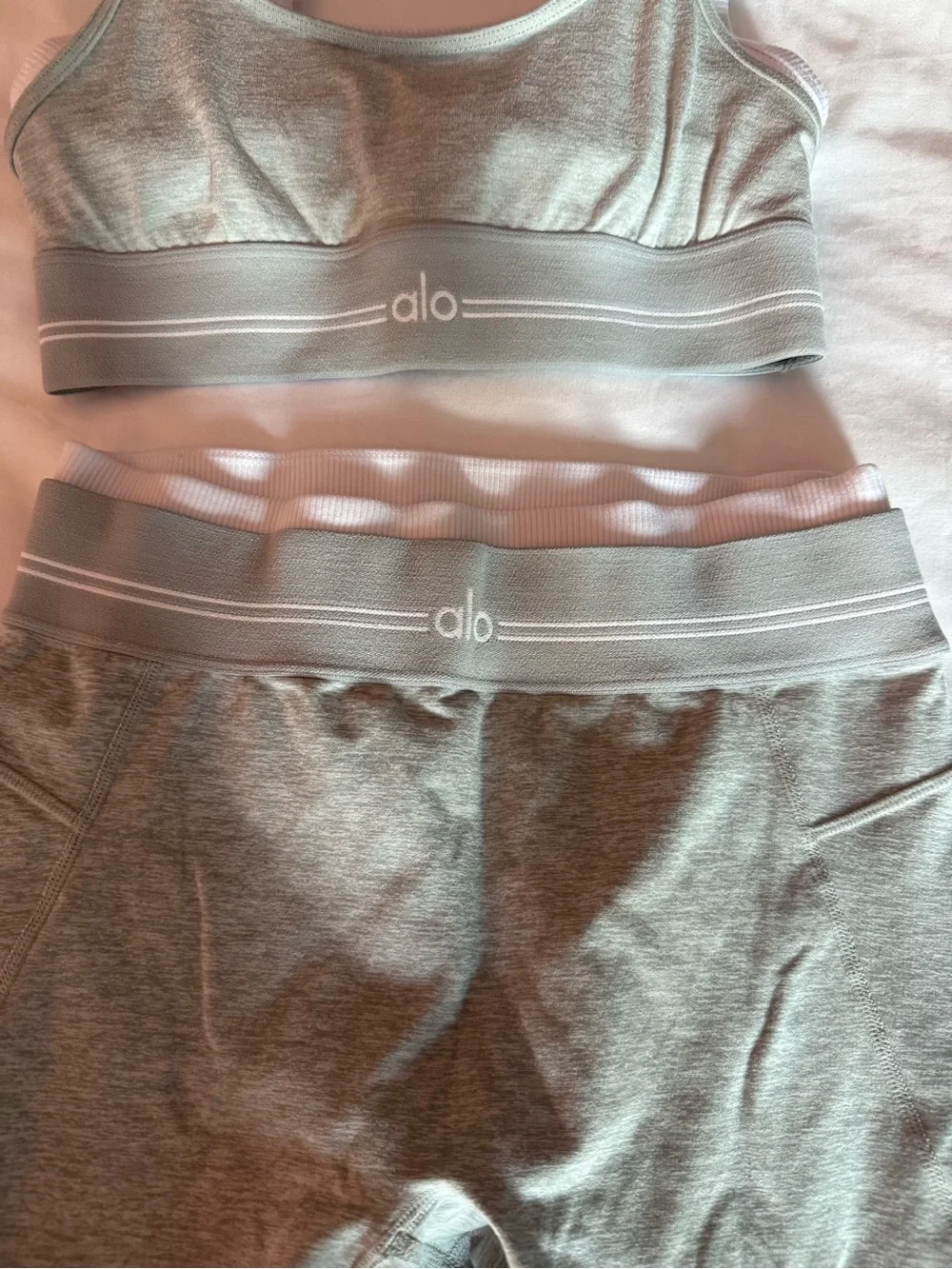 ALO Yoga Leggings and Sports Bra Set