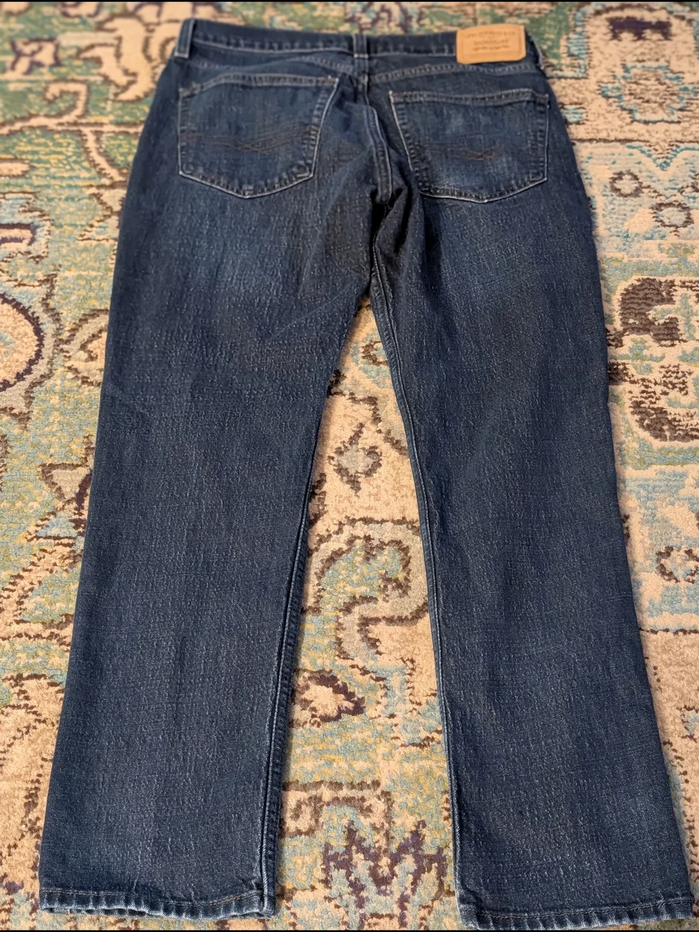 Levis straight leg