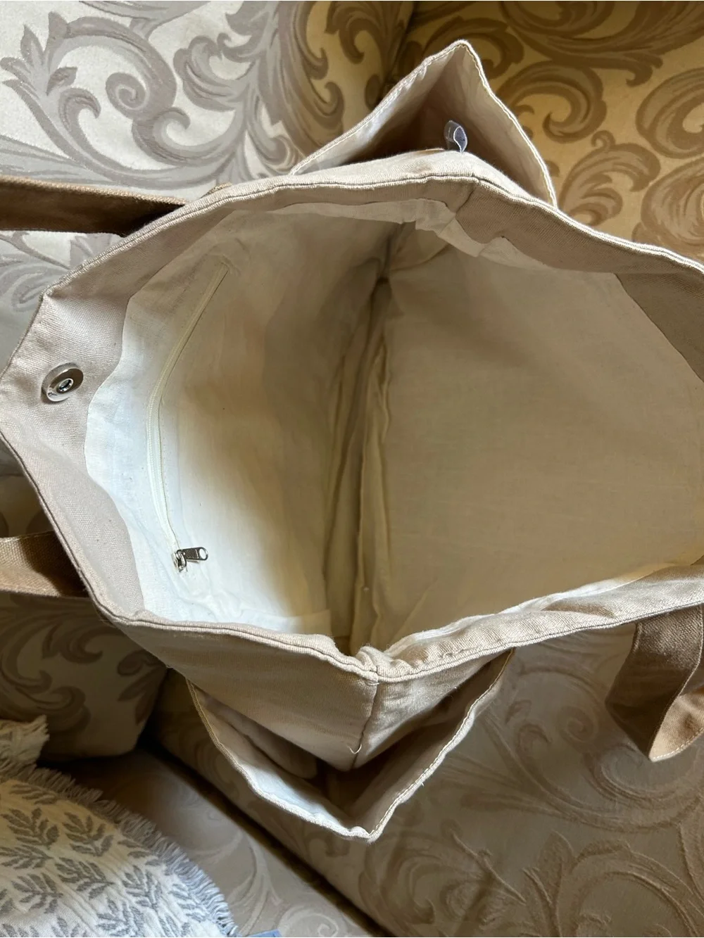 Hallmark offers 📦as large
