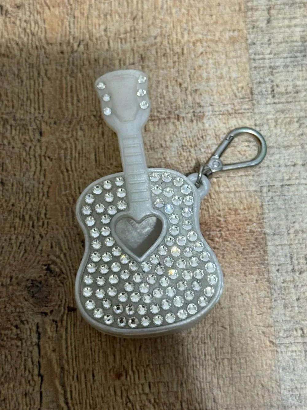 BATH & BODY WORKS GUITAR POCKET BAC HOLDER SOUND MAKING BLING DIAMOND