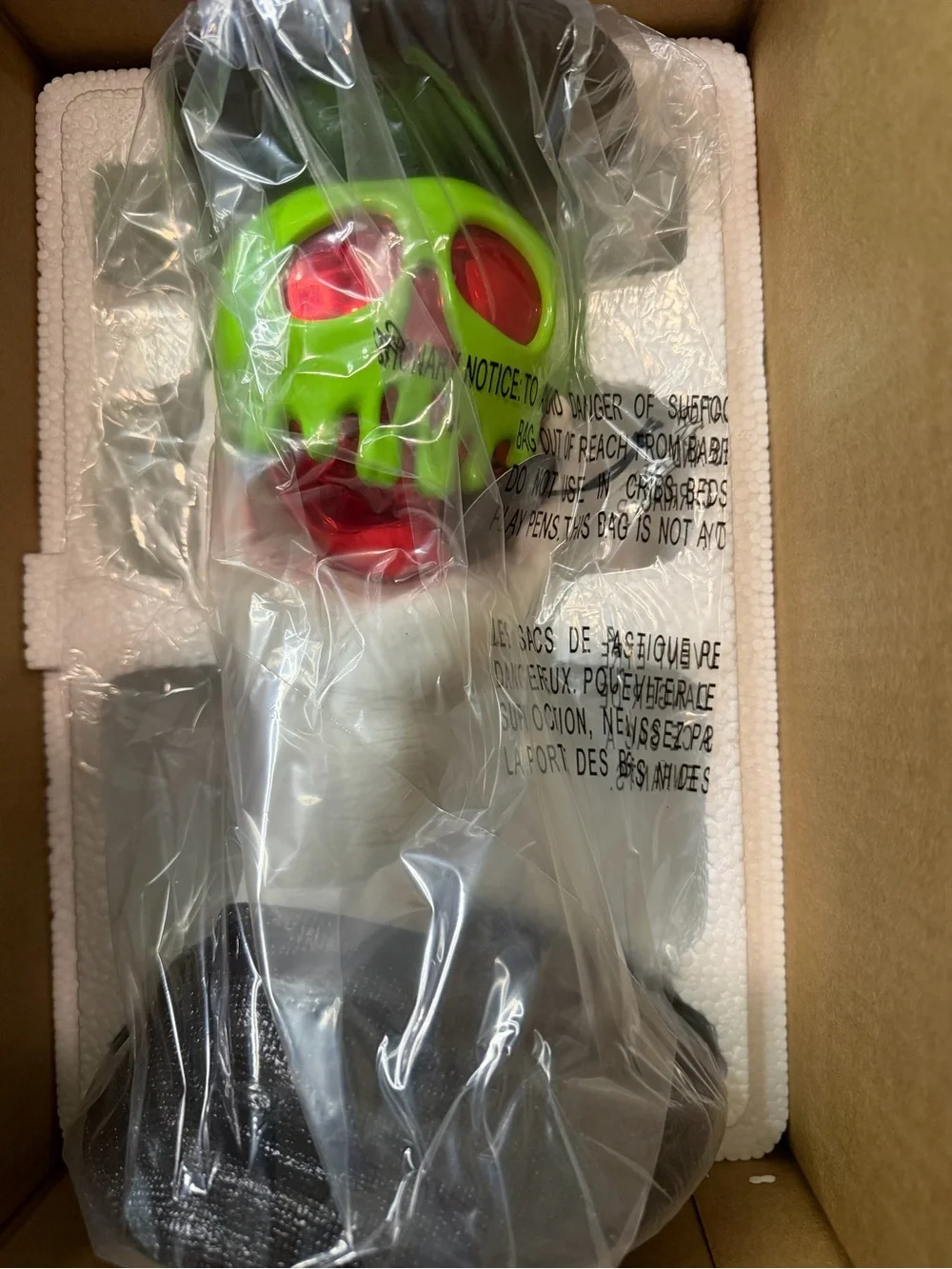 Bath & Body Works bold skull