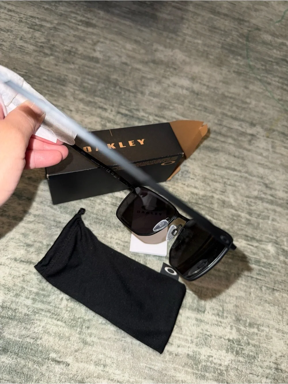 Oakley men’s matte