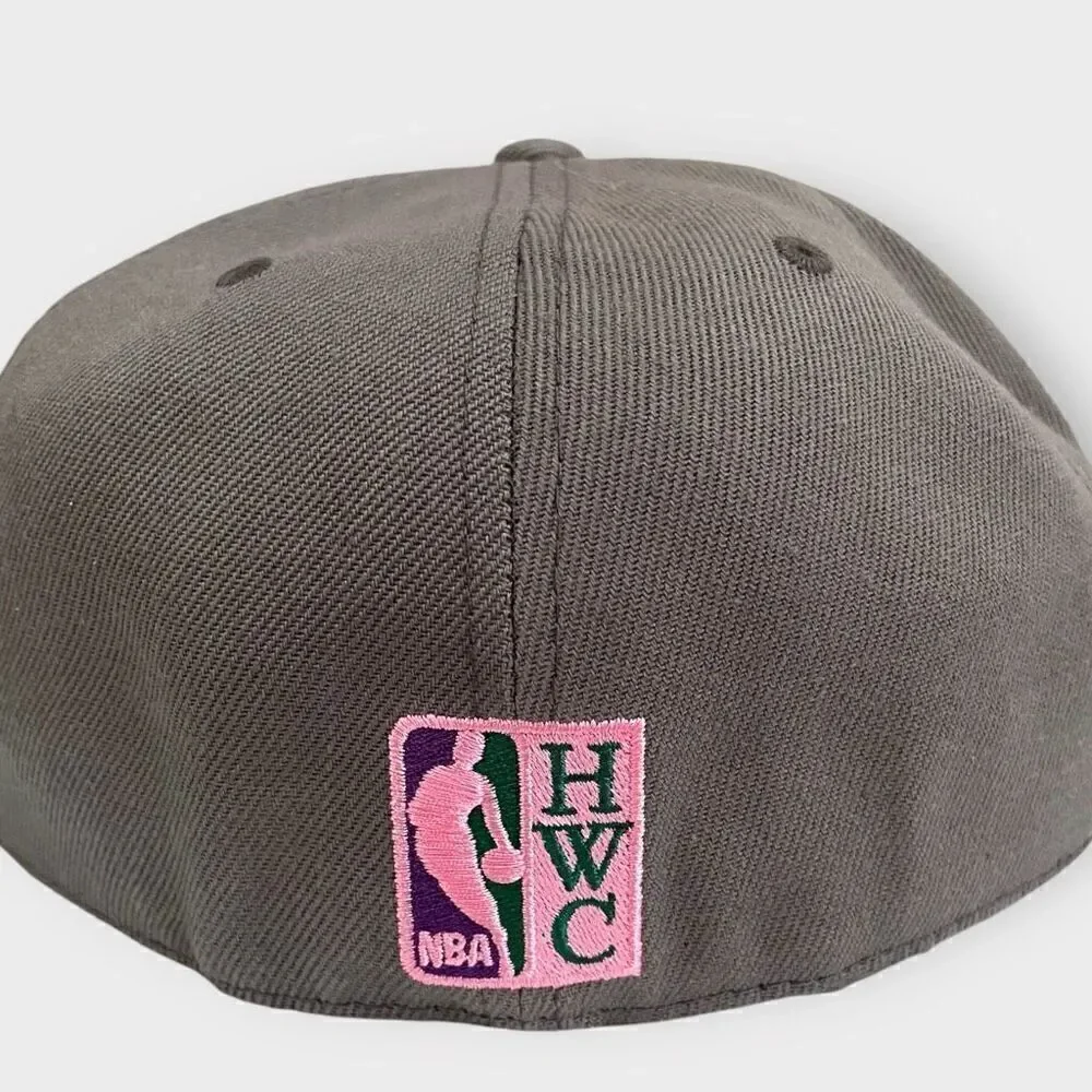 Mitchell & Ness new carefully