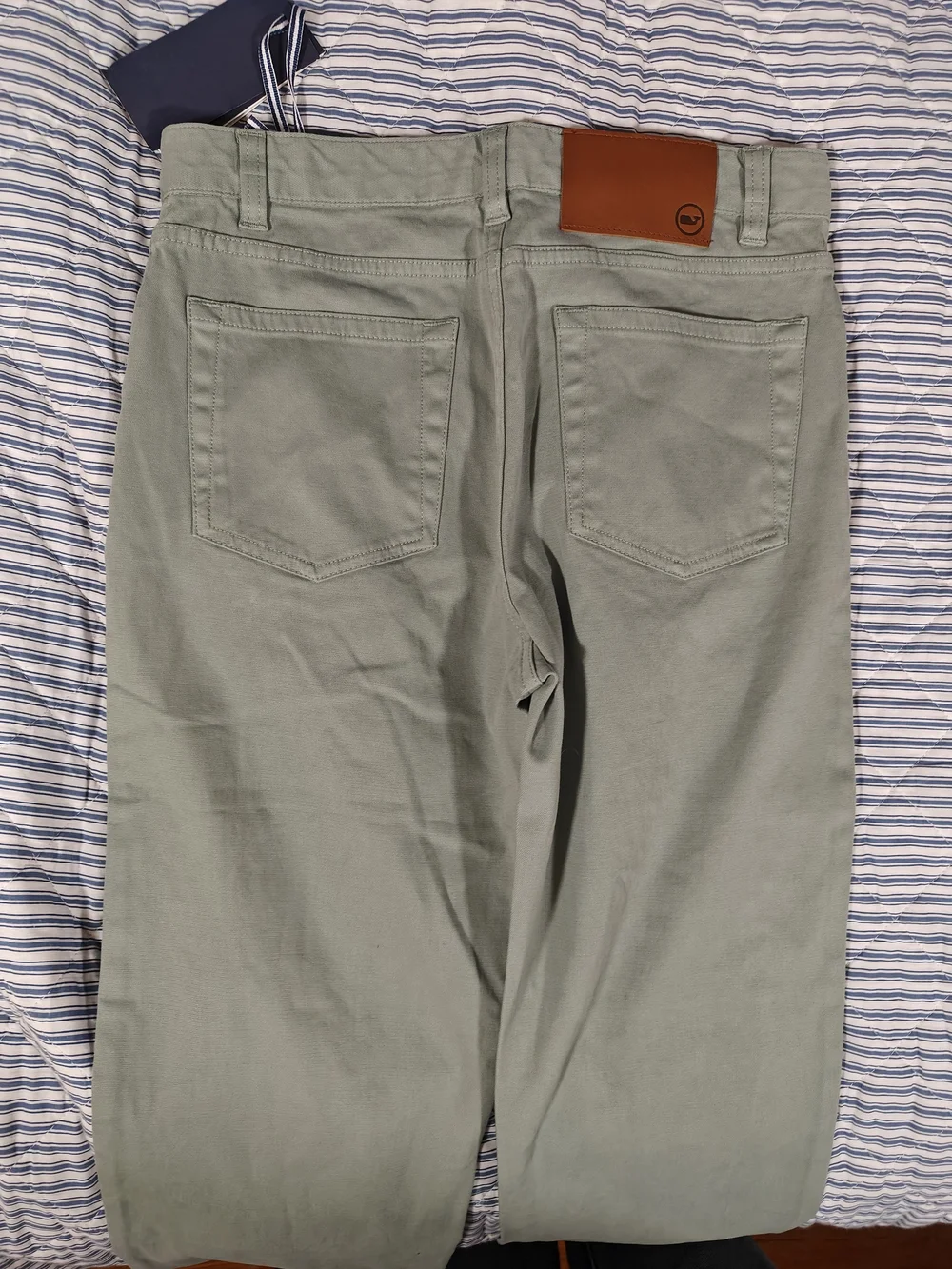NWT Vineyard Vines Girls Size 14 Sage Green Leather Patch Casual Pants