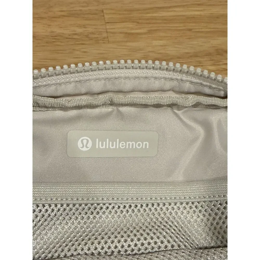 Lululemon Everywhere Belt Bag 1L White Opal Belt Bag Crossbody Fanny Pack OS
