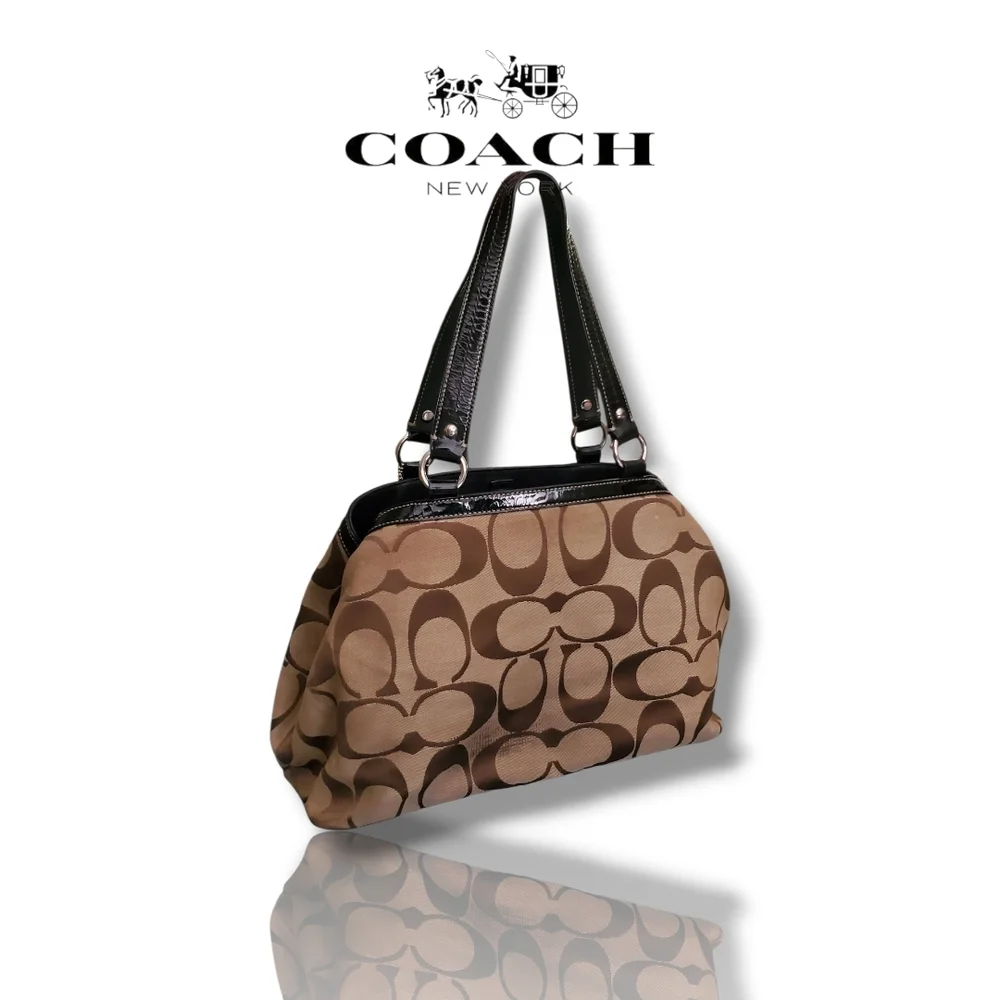 Coach stunning f14940