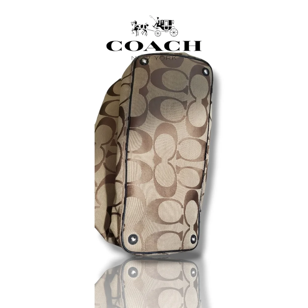 Coach stunning f14940