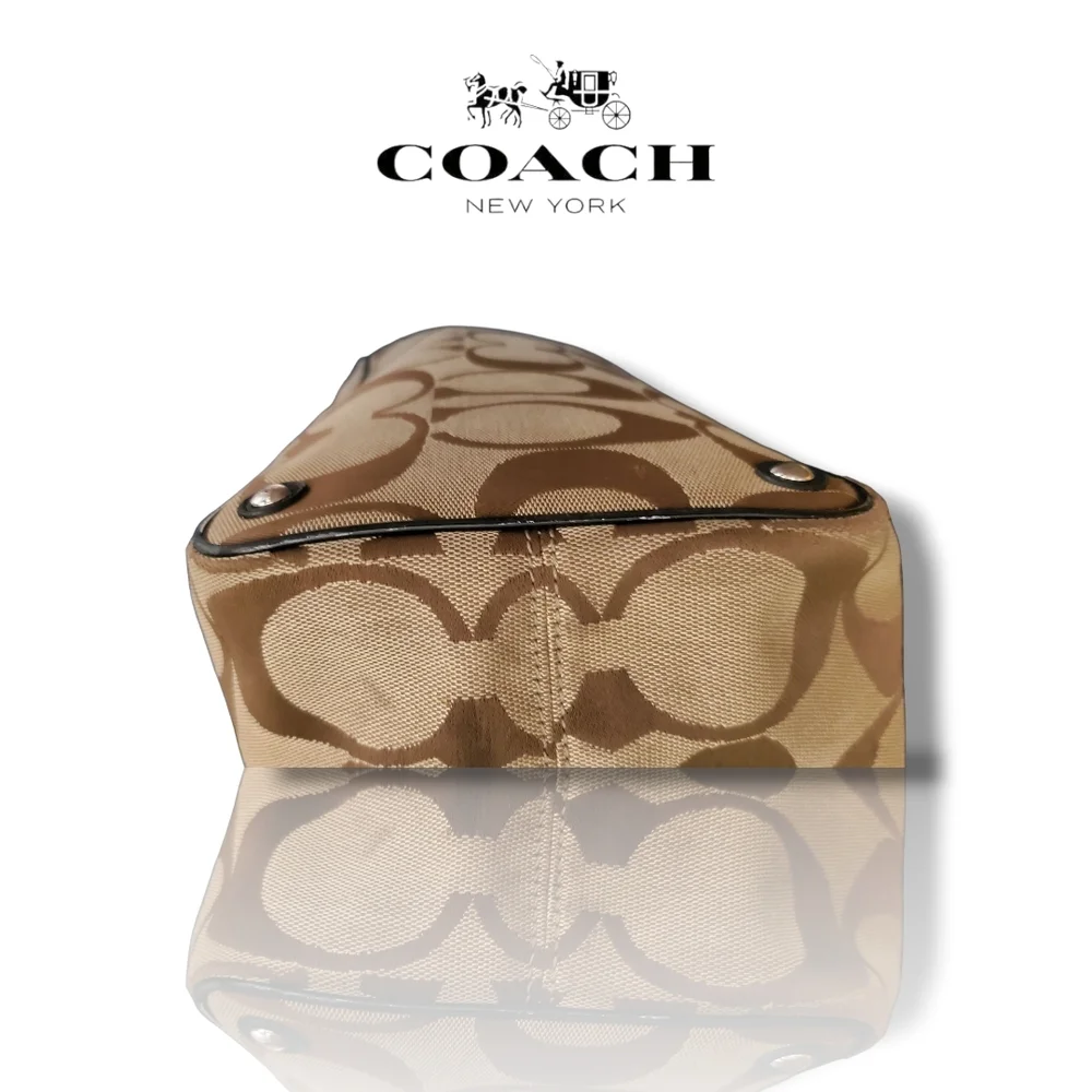Coach stunning f14940
