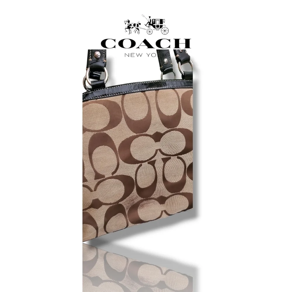 Coach stunning f14940