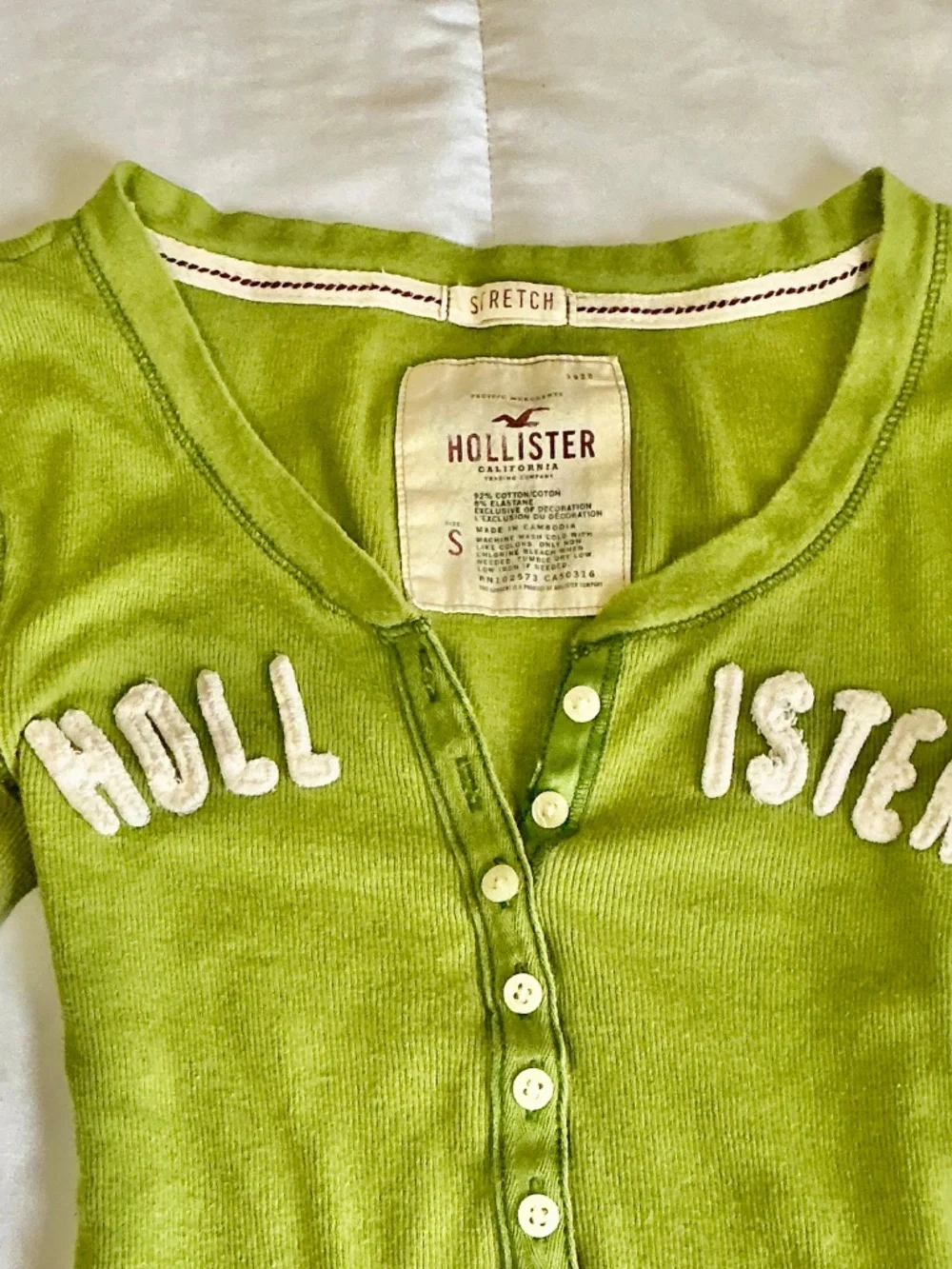 Hollister dm me