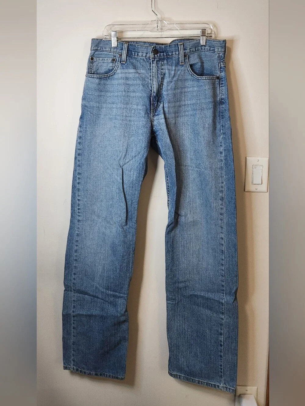 Levis medium wash