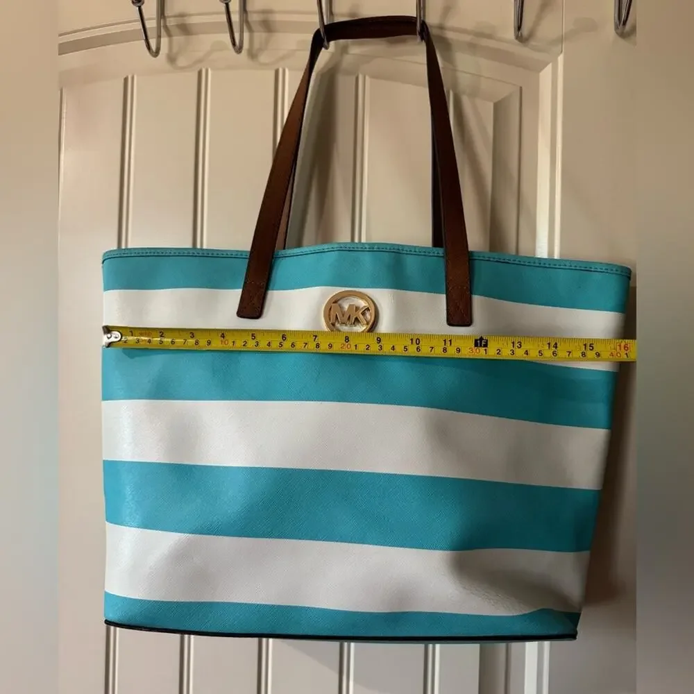 Michael Kors preloved but