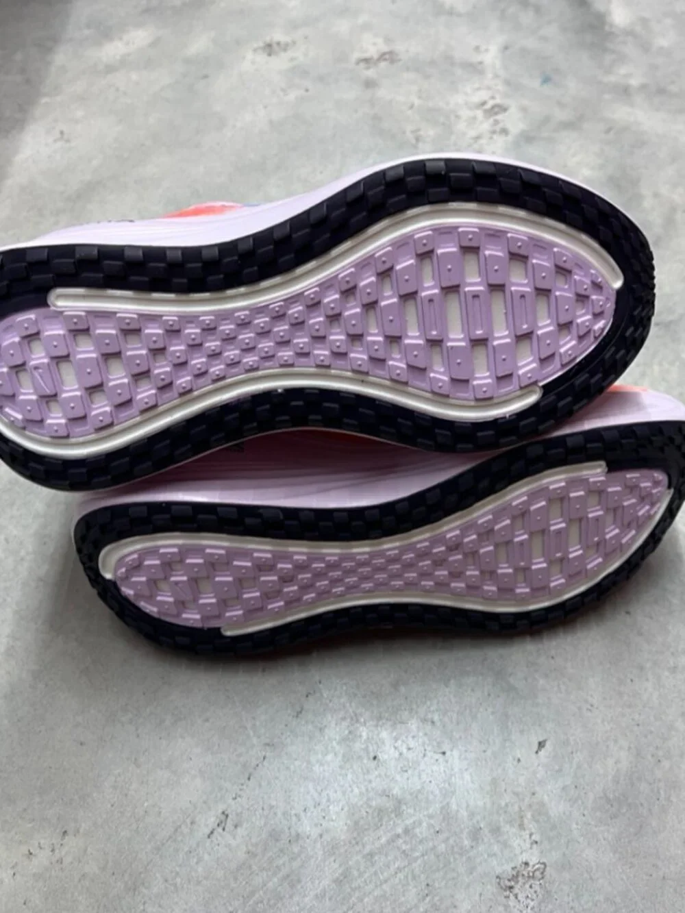 Nike new lilac