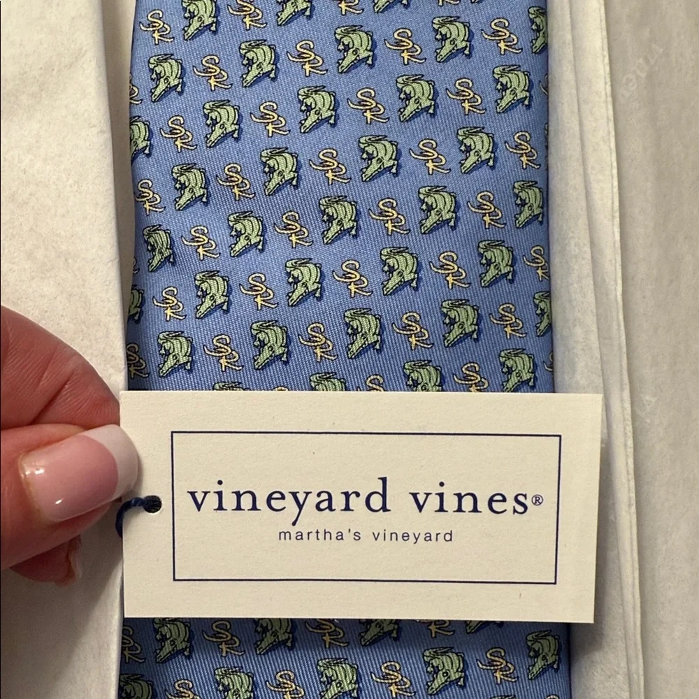 Vineyard Vines **custom tie