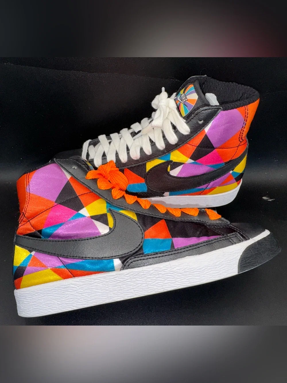 Nike Blazer Mid ‘77 Geometric Multi-Color High Top Sneakers Men’s 7.5 Women’s 9