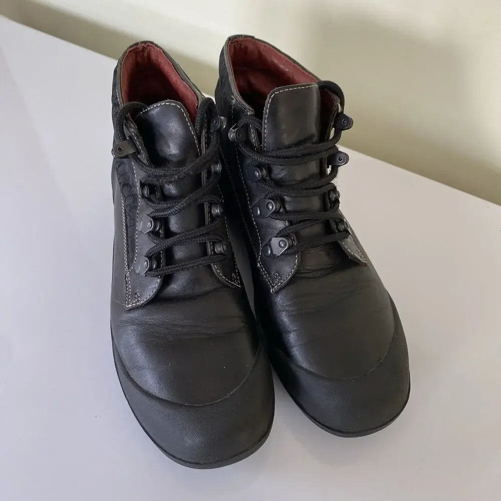 Coach ankle sole