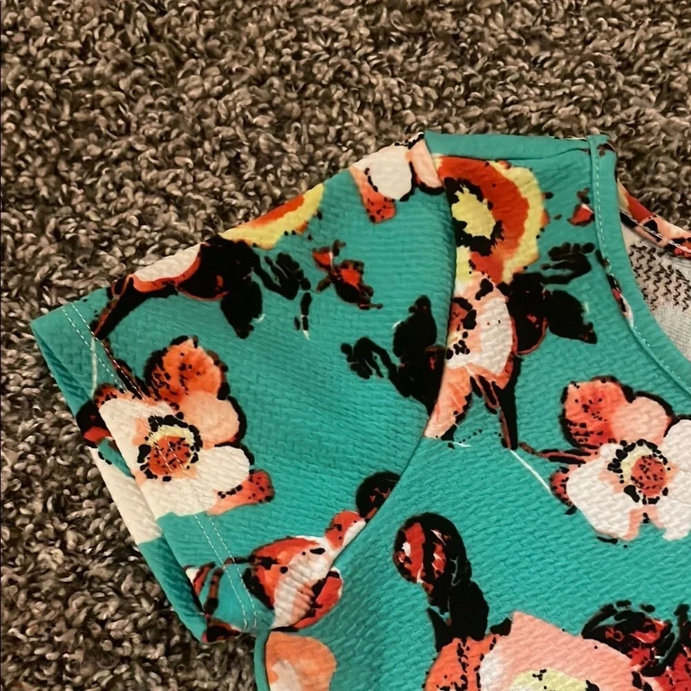 Cato vibrant floral