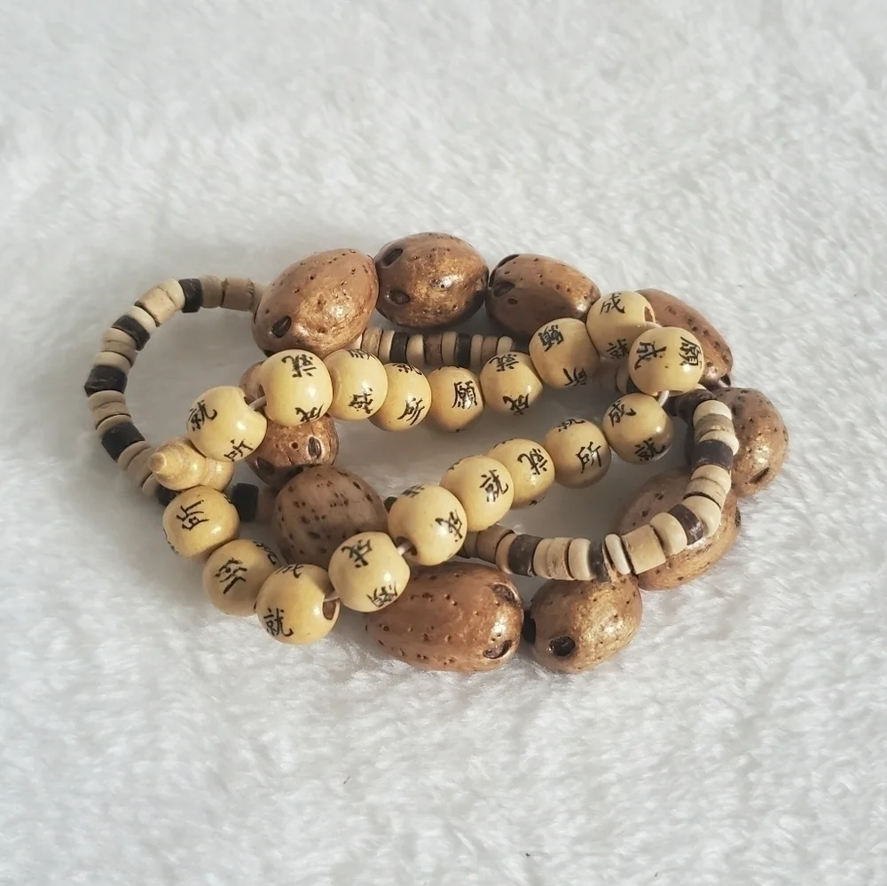 3 Piece Versitial 3 In 1 Stackable Wooden Beaded Bracelet Set