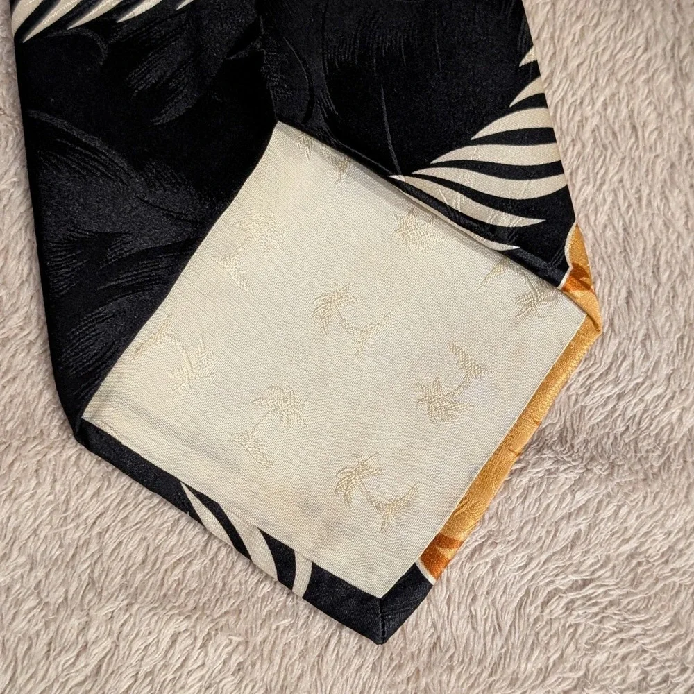 Tommy Bahama this silk