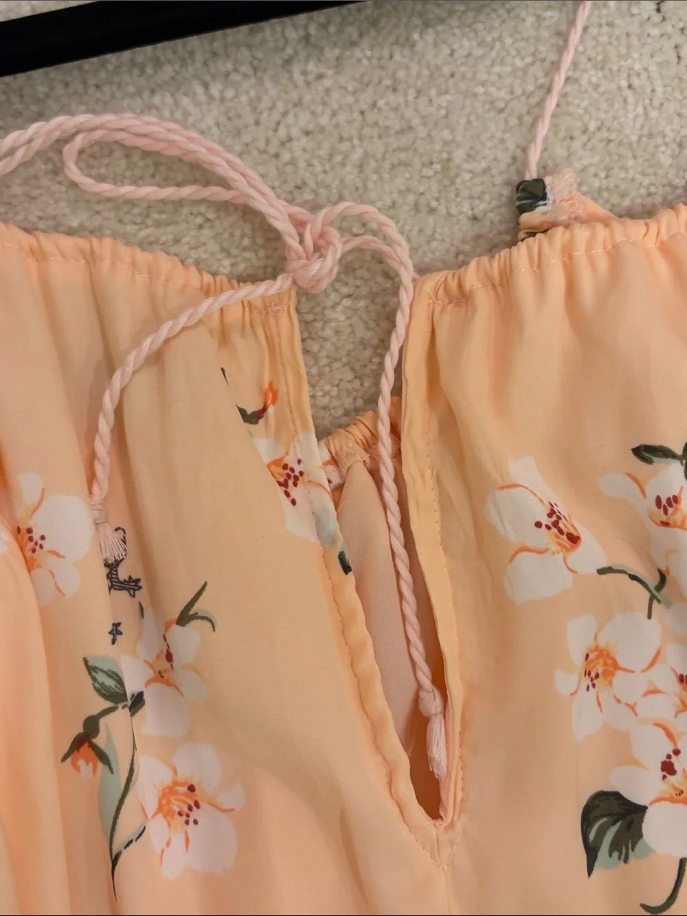 Abercrombie & Fitch lightweight peach