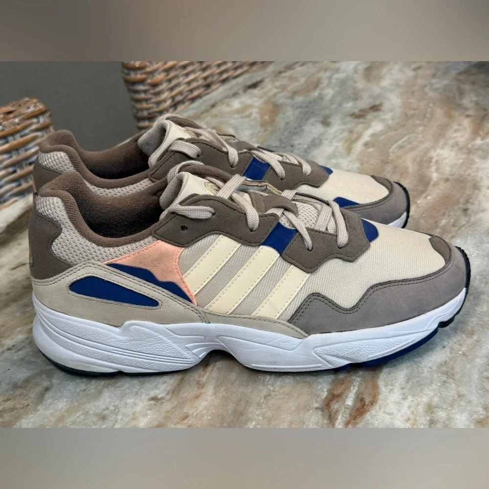 adidas men’s yung