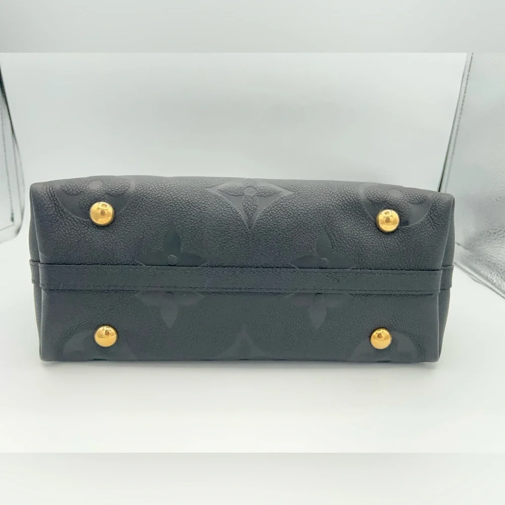 Louis Vuitton chic louis
