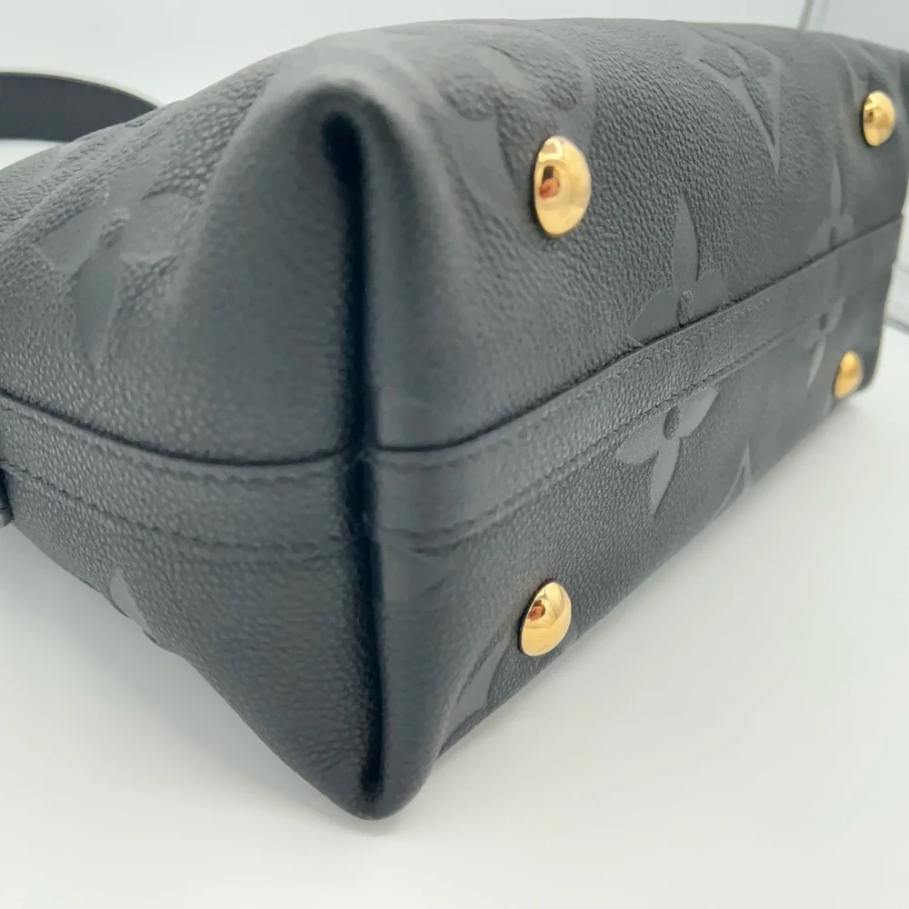 Louis Vuitton chic louis