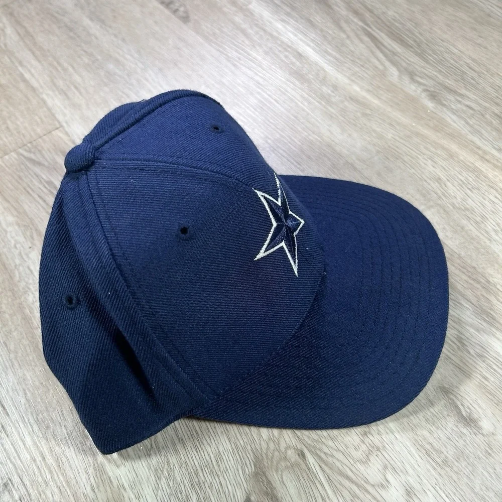 Logo Athletic vtg logo
