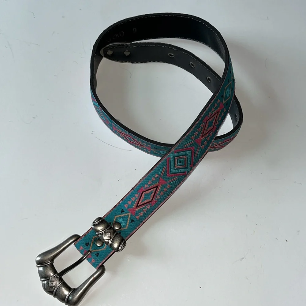 NUOVO Vintage Boho Western Aztec Fabric Belt Multi Color Ladies Size 9