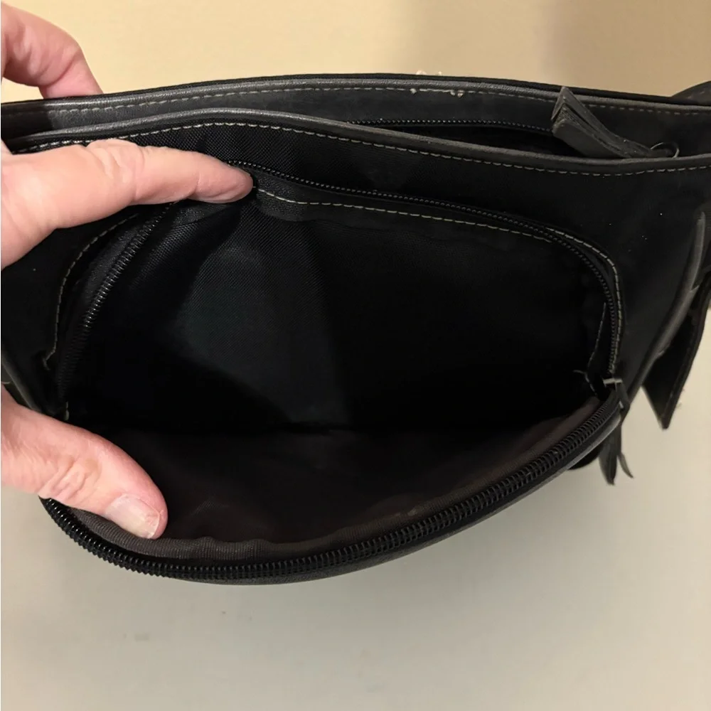 Esprit chic shoulder