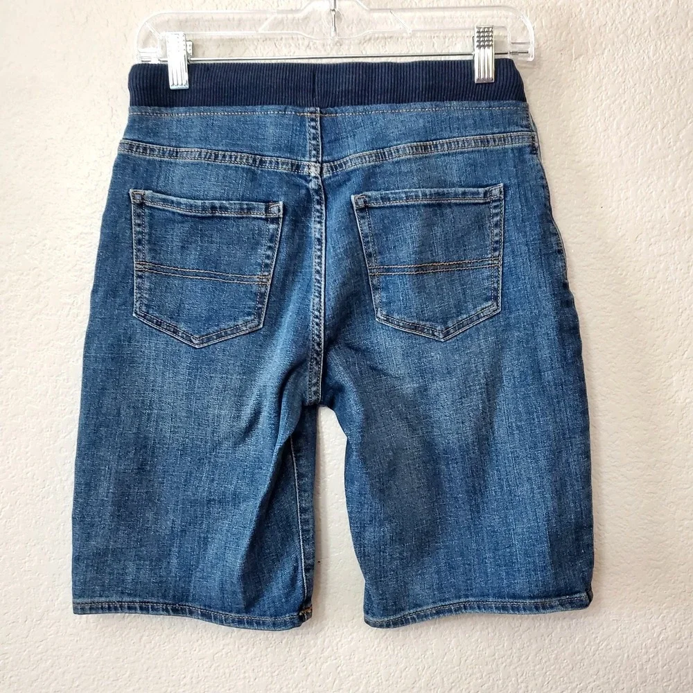 The Childrens Place shorts pockets