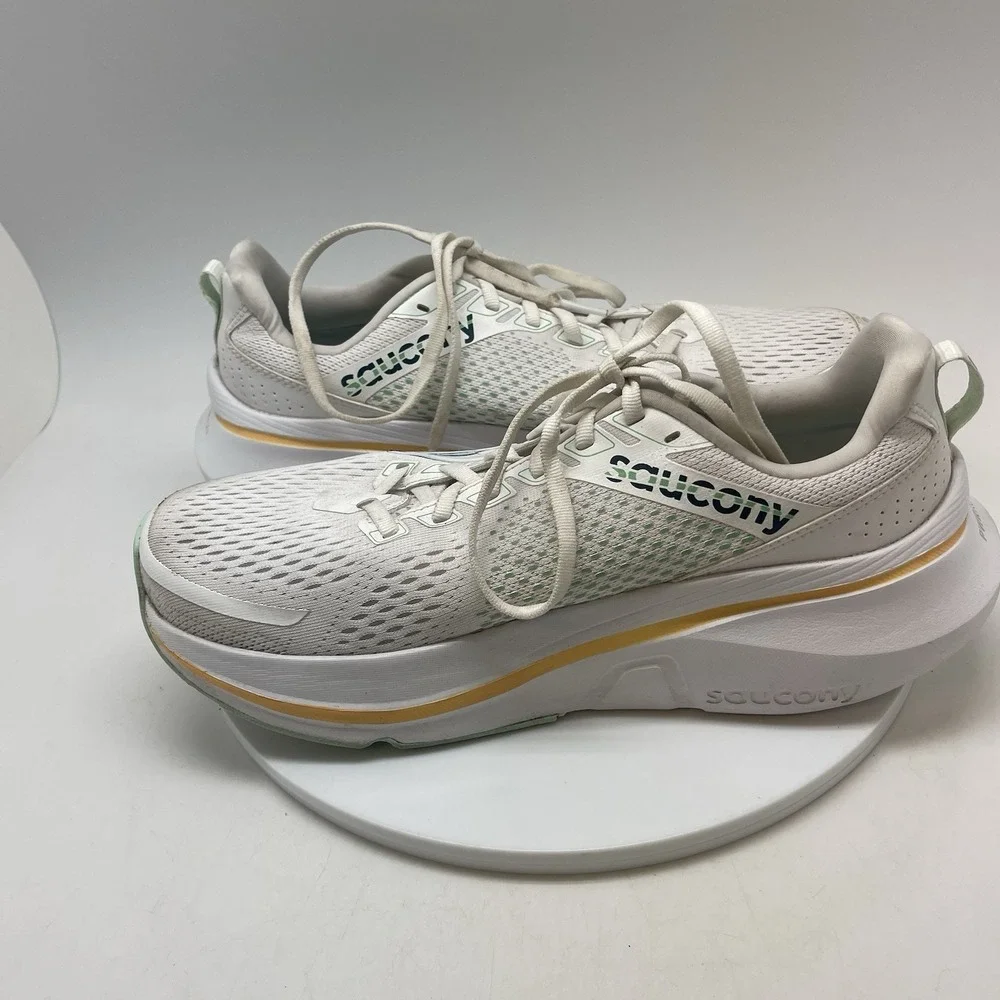 Saucony size womens