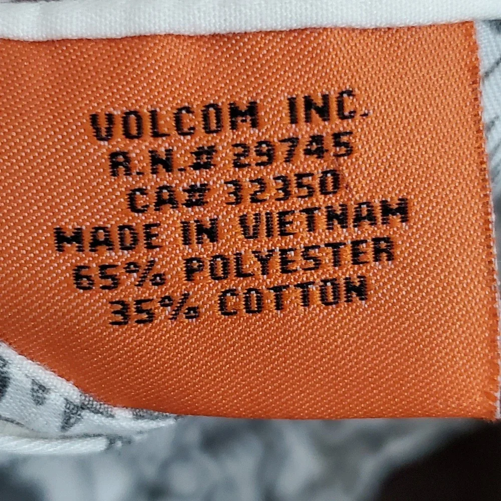 Volcom *please carefully