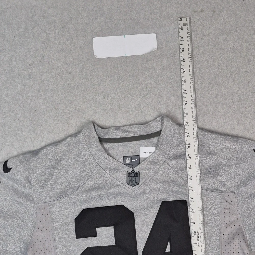 Nike *please carefully